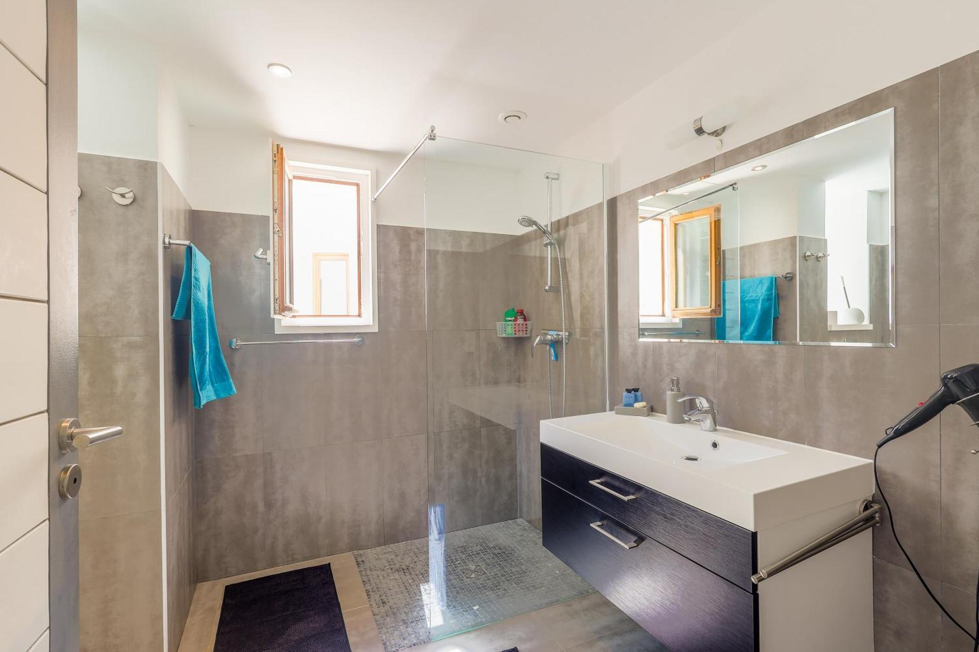 Apartment Les Aloes - Appt Climatise Vue Et Montagne *